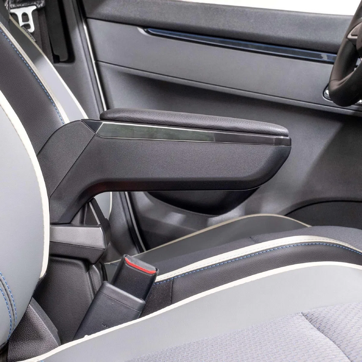 Rati Armster S Bracciolo adatto per Dacia Spring 2024-2025 [nero, pelle vegana] Bracciolo centrale con vano portaoggetti